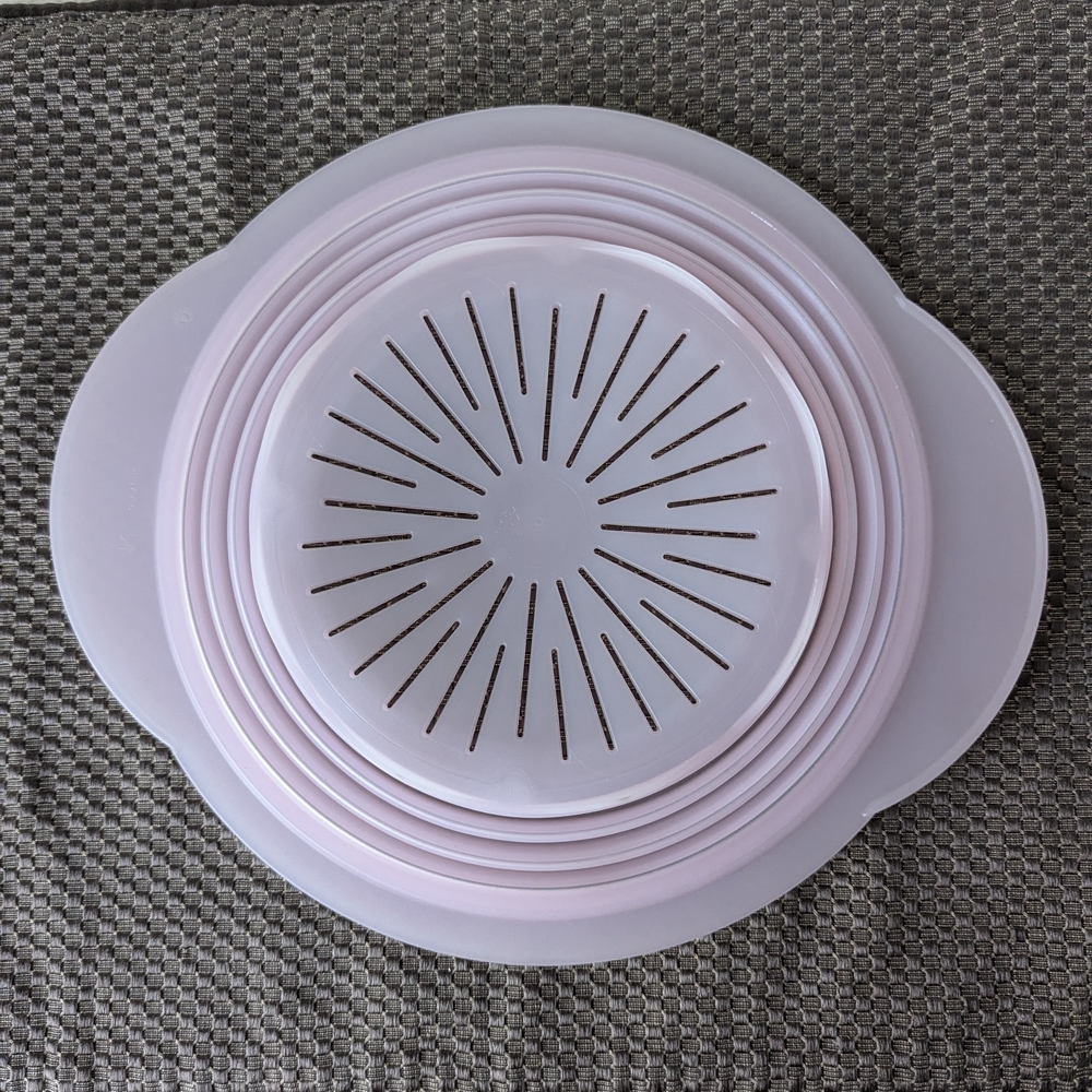 NEW Tupperware Minimax Collapsible Strainer